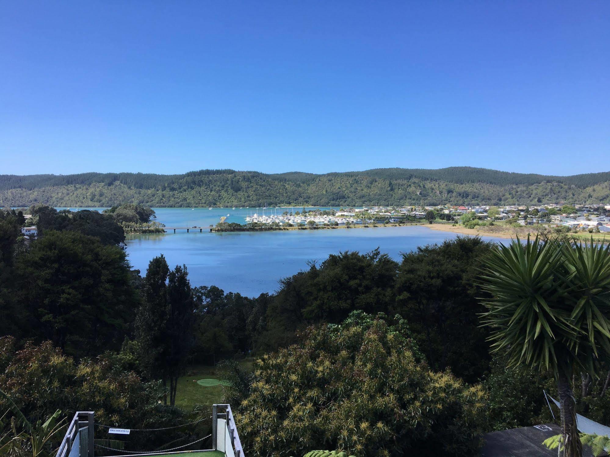 Whangamata Vistas B&B Extérieur photo