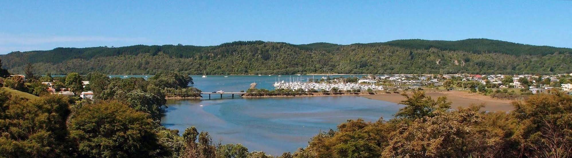 Whangamata Vistas B&B Extérieur photo